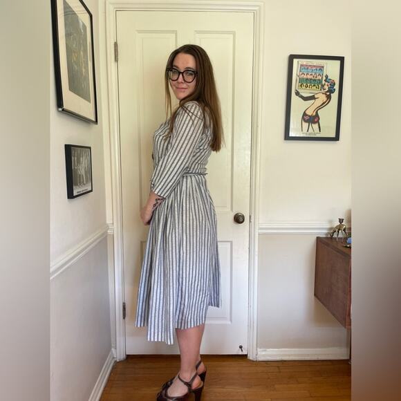 40s Vintage Grey Two Piece Striped Skirt Suit - Picture 3 of 11